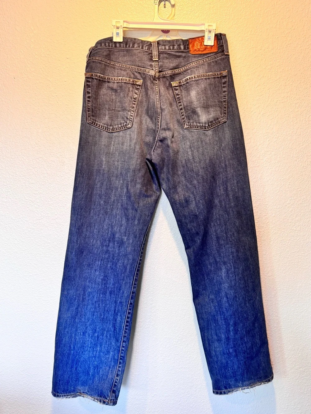 LUC Eddie Bauer Men's 33/321Classic Straight Fit Jeans - Dark Blue slightly dist